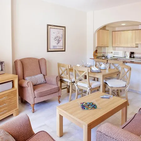 Sunset Club Apartmanhotel 4*